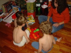 2004-12-25-17 Christmas Day J&K.jpg
